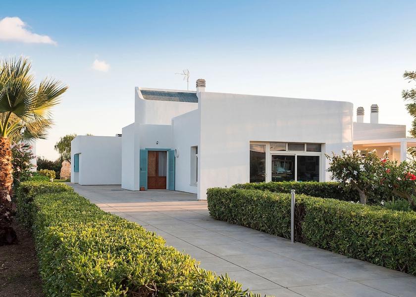 Sicily Paceco Exterior Detail