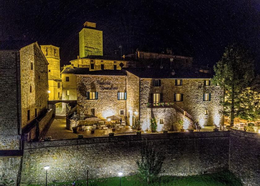 Tuscany Trequanda Facade