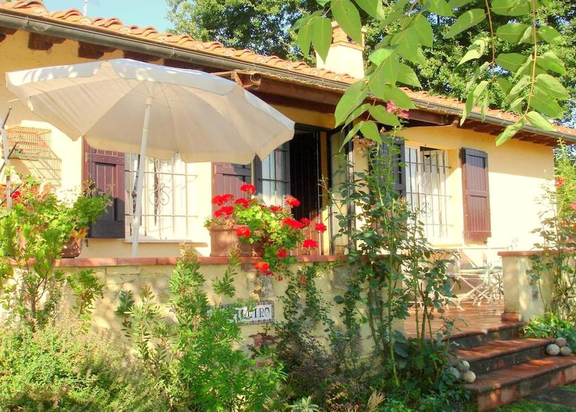 Tuscany Casole d'Elsa Exterior Detail