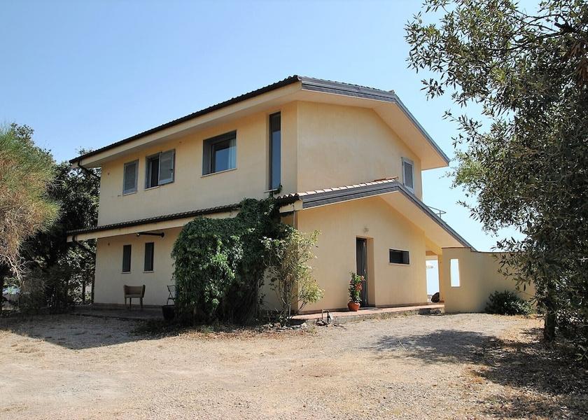 Lazio Itri Exterior Detail