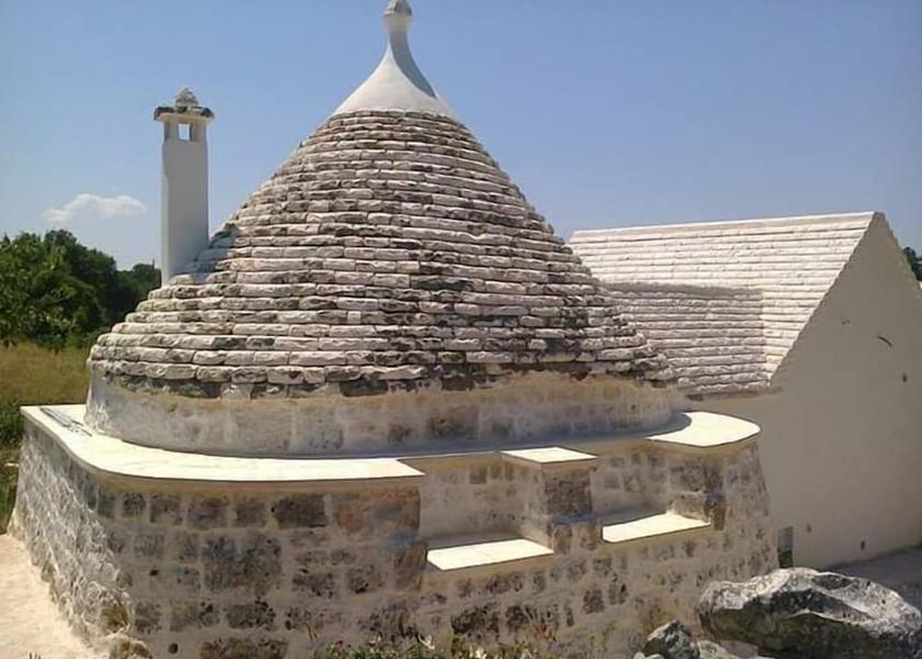 Puglia Locorotondo Exterior Detail