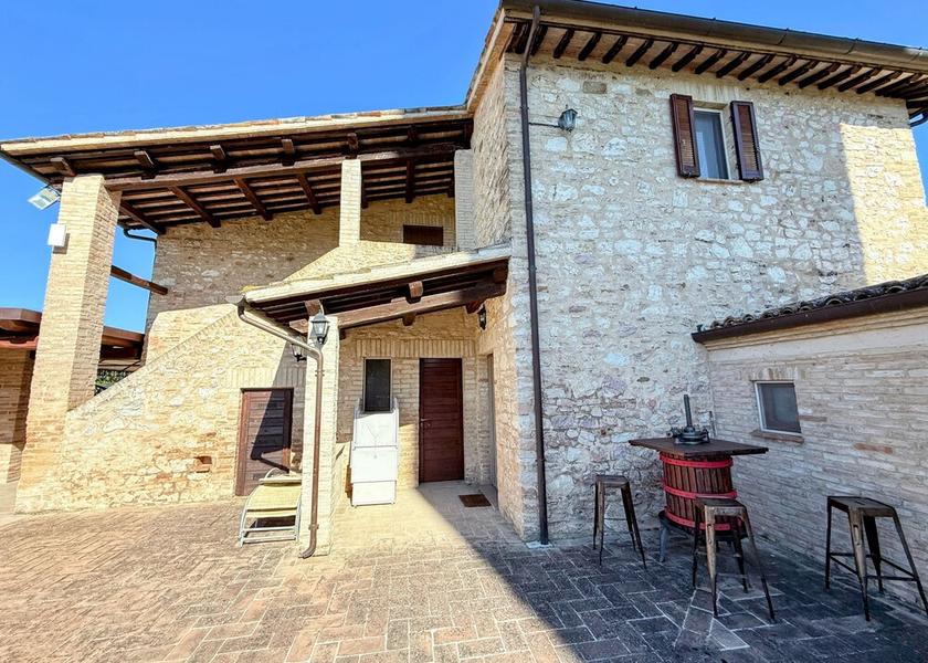 Umbria Spello Exterior Detail
