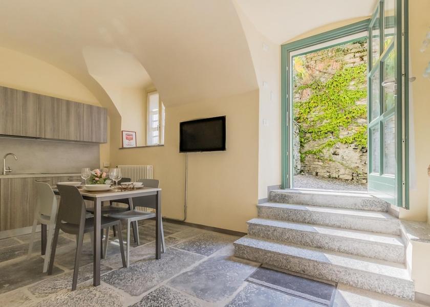 Lombardy Varenna Room