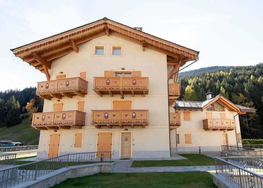 Lombardy Valfurva Exterior Detail