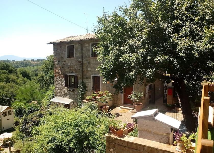 Lazio Bagnoregio Exterior Detail