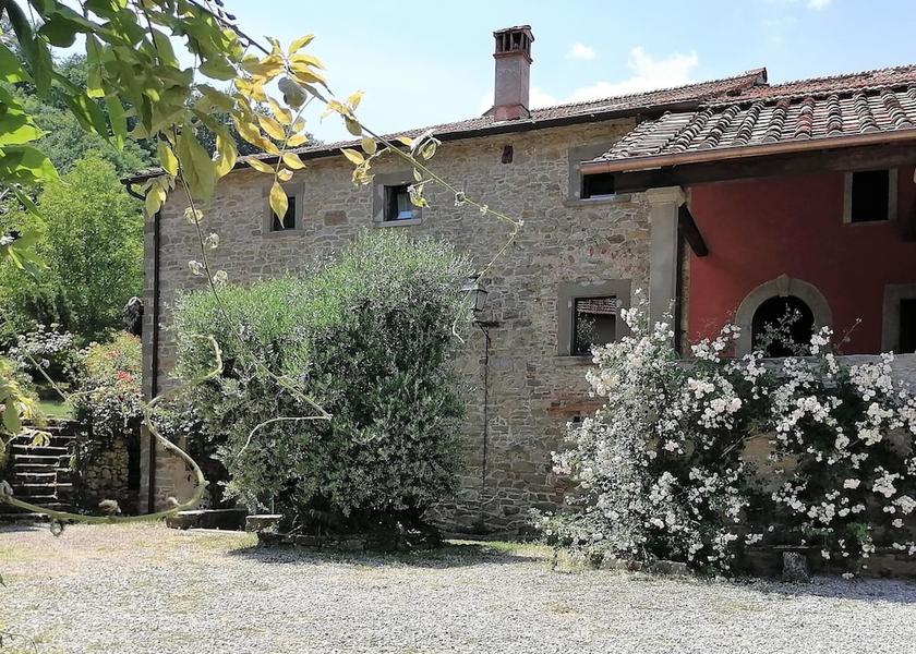 Tuscany San Godenzo Exterior Detail