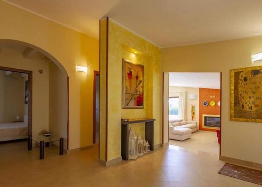 Puglia Melissano Interior Entrance