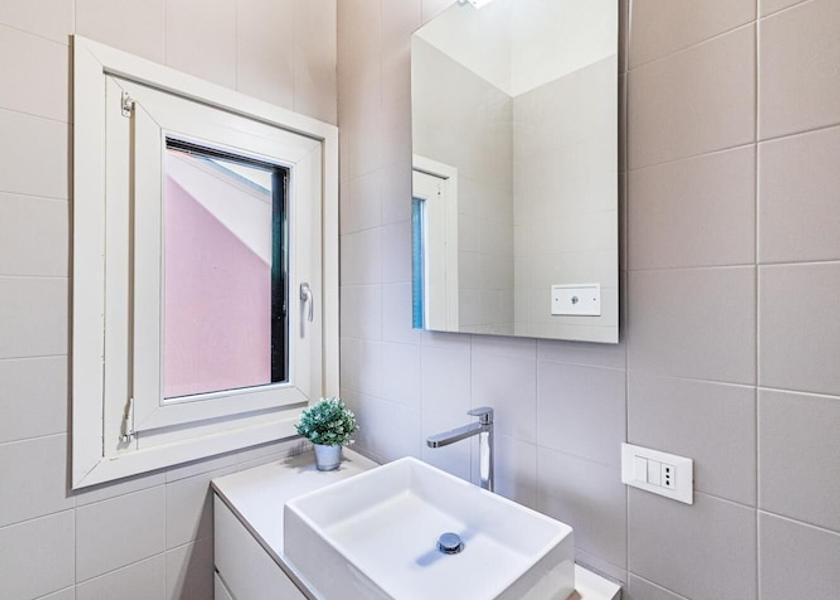 Lombardy Soiano del Lago Room