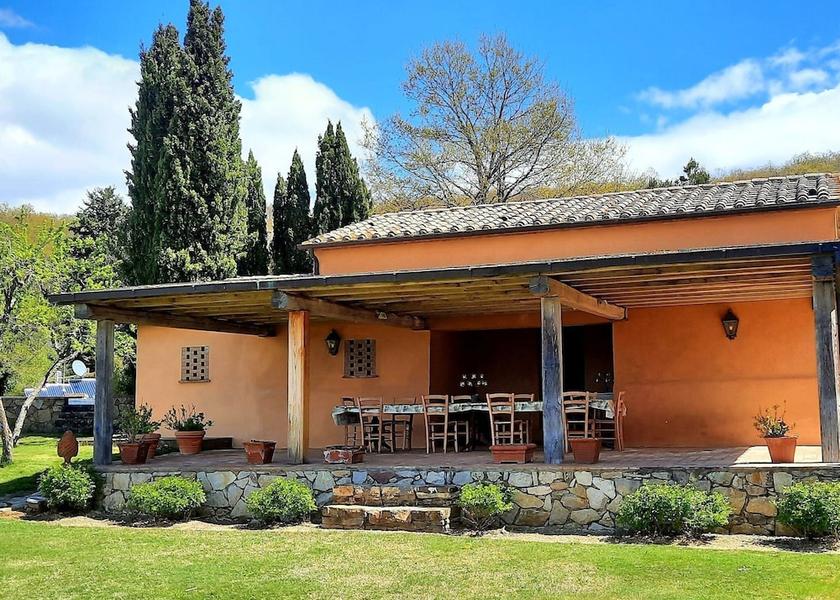 Tuscany San Casciano dei Bagni Exterior Detail