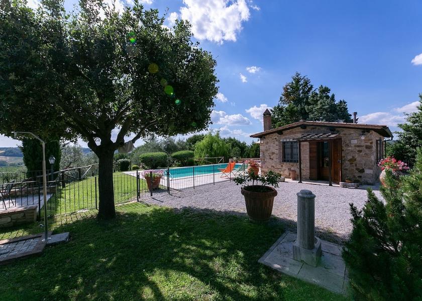Tuscany Rapolano Terme Exterior Detail
