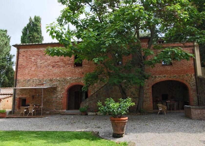Tuscany Sinalunga Exterior Detail