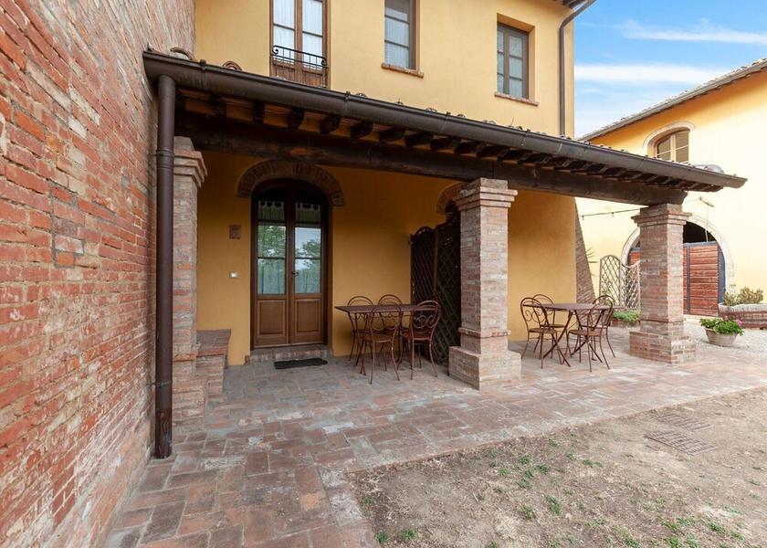 Tuscany San Miniato Exterior Detail