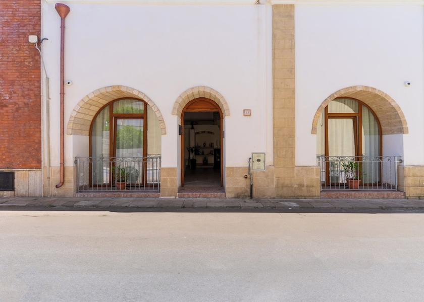 Puglia Alliste Facade