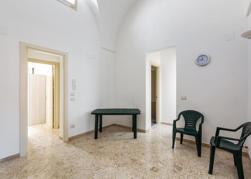 Puglia Tuglie Interior Entrance
