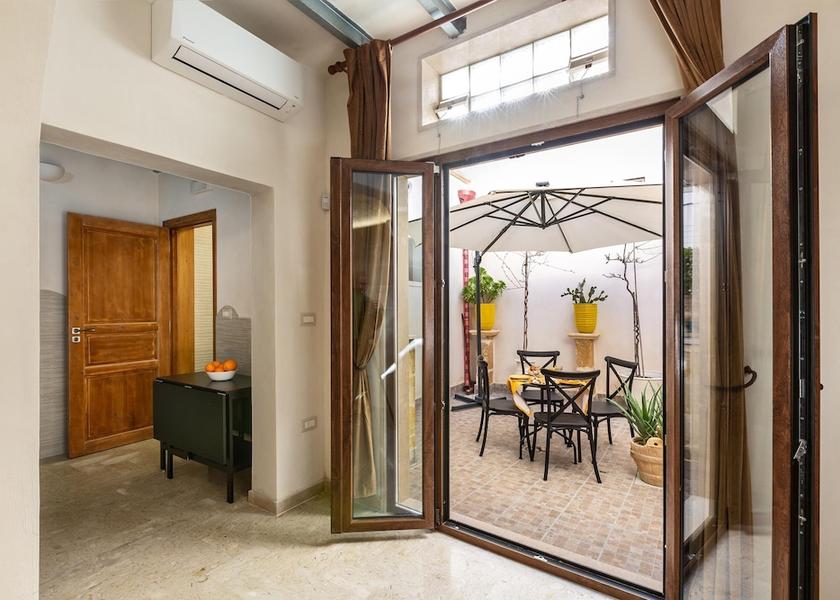 Puglia Pulsano Property Grounds