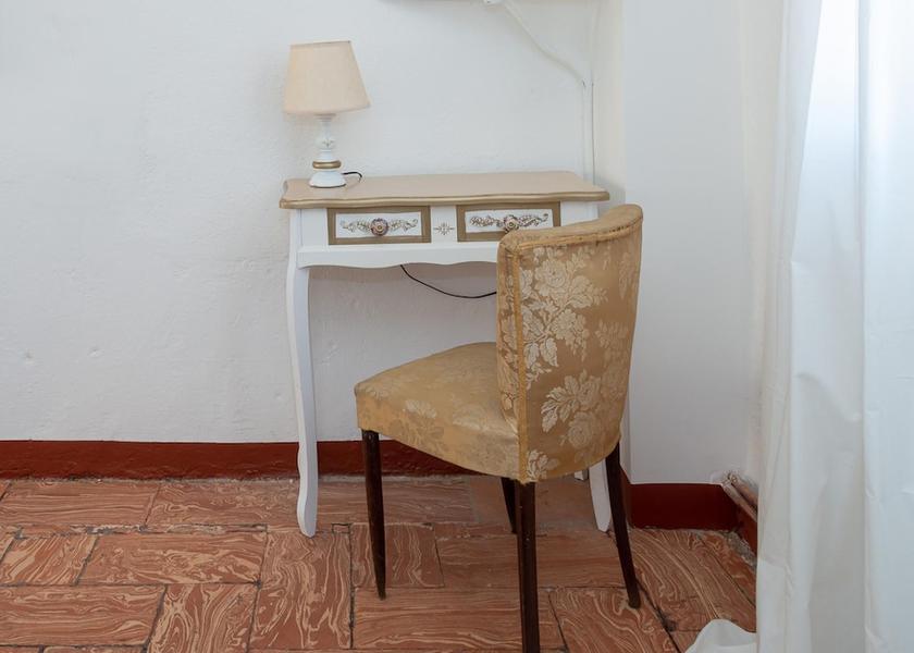 Lombardy Lezzeno Room