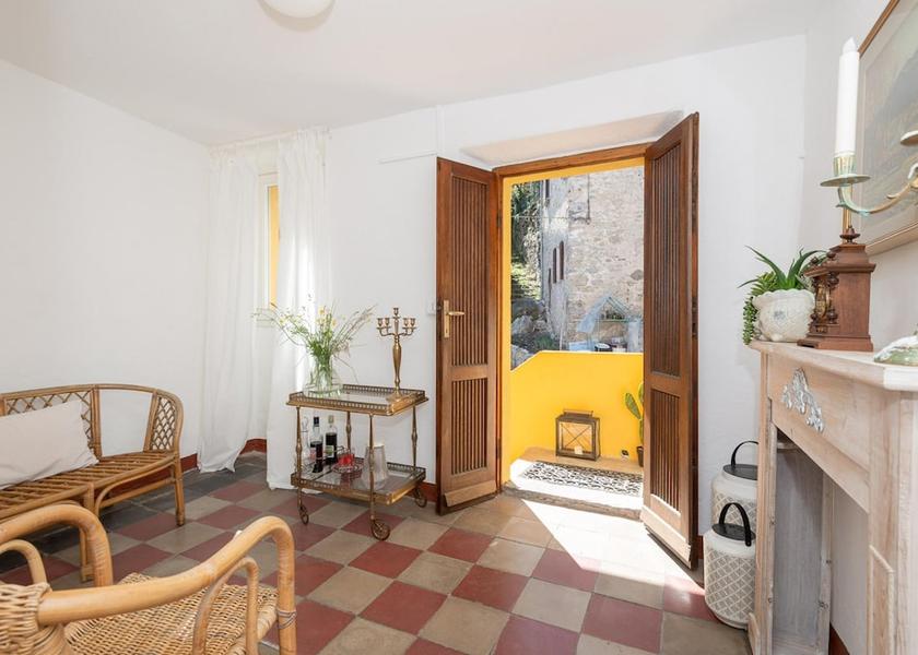 Lombardy Lezzeno Room