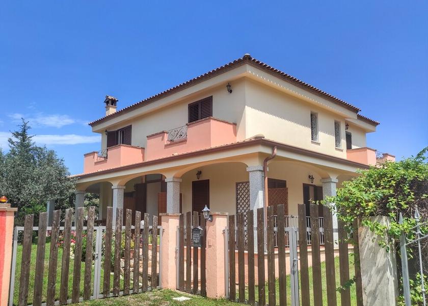 Sardinia Castiadas Facade