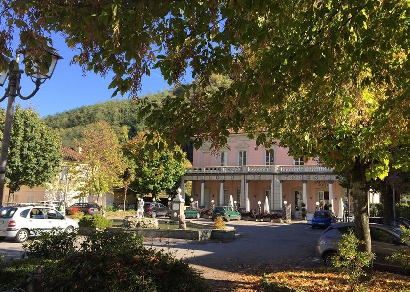 Tuscany Bagni di Lucca Exterior Detail
