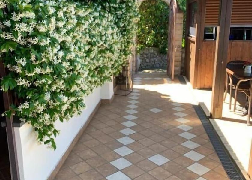 Campania Anacapri Exterior Detail