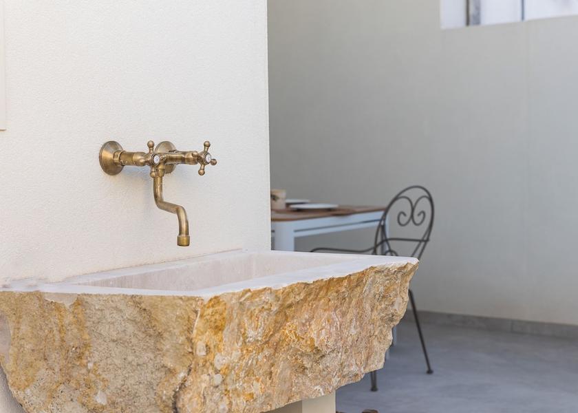 Puglia Matino Exterior Detail