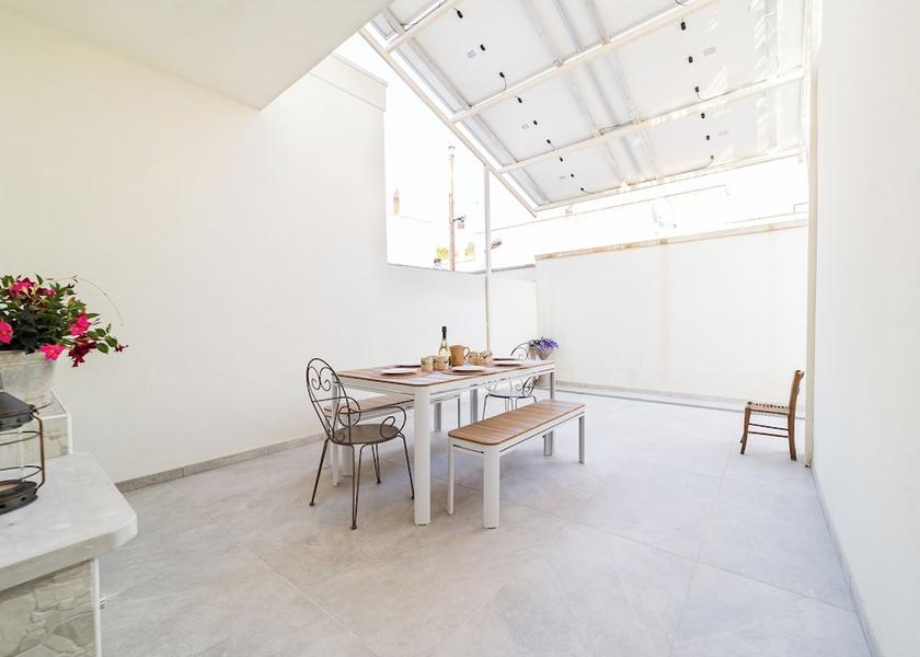 Puglia Matino Exterior Detail