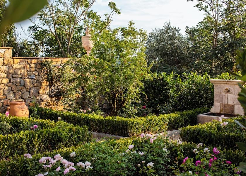 Tuscany Bucine Garden