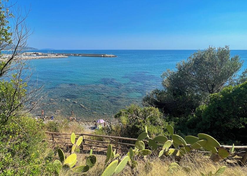 Campania Casal Velino Exterior Detail