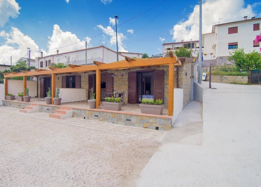 Campania Casal Velino Exterior Detail