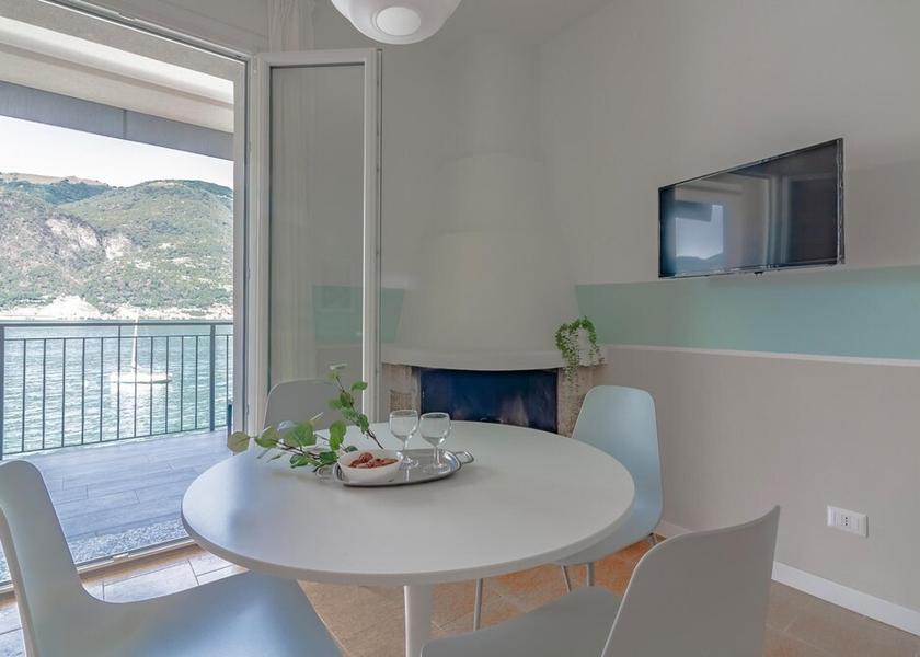 Lombardy Lezzeno Room