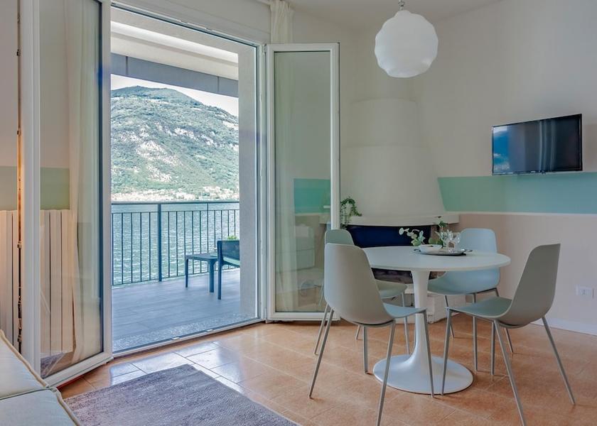 Lombardy Lezzeno Room