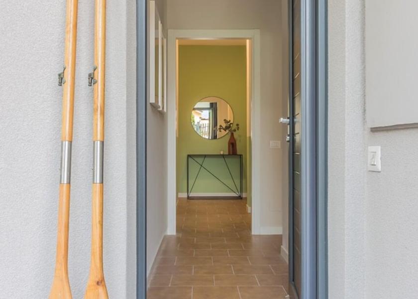 Lombardy Lezzeno Facade