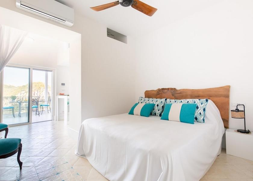 Campania Capri Room