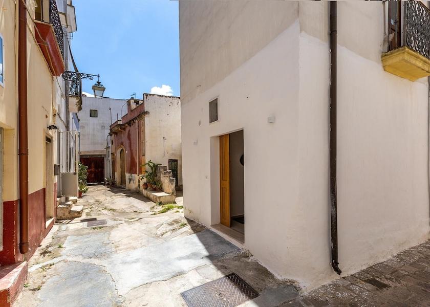 Puglia Tuglie Property Grounds