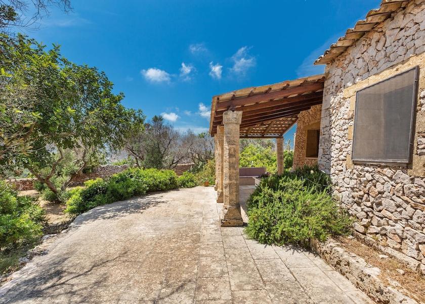 Puglia Castrignano del Capo Property Grounds