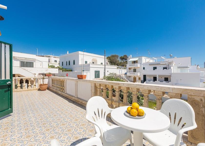 Puglia Castrignano del Capo Terrace