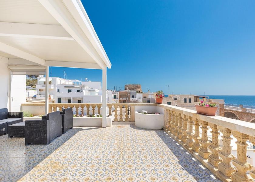 Puglia Castrignano del Capo Terrace