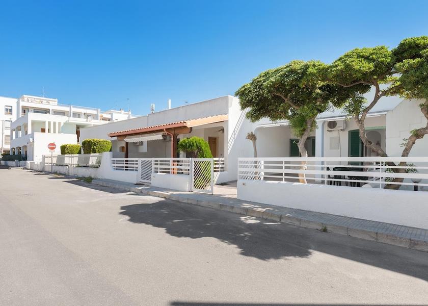 Puglia Melendugno Exterior Detail