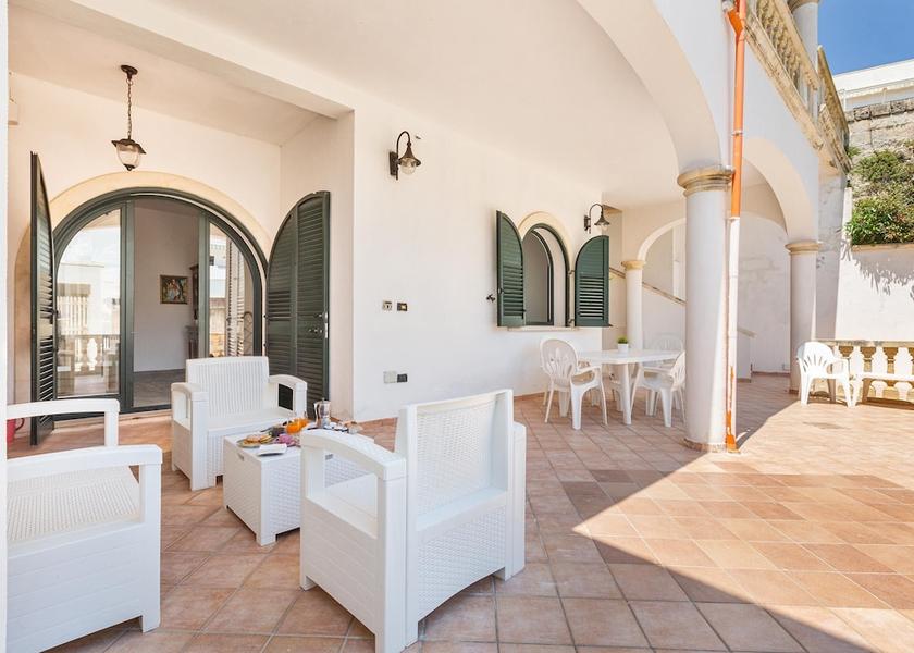 Puglia Castrignano del Capo Porch