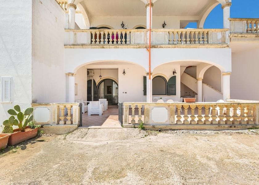 Puglia Castrignano del Capo Exterior Detail