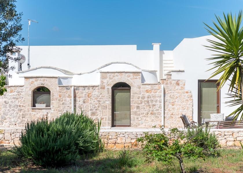 Puglia San Michele Salentino Exterior Detail