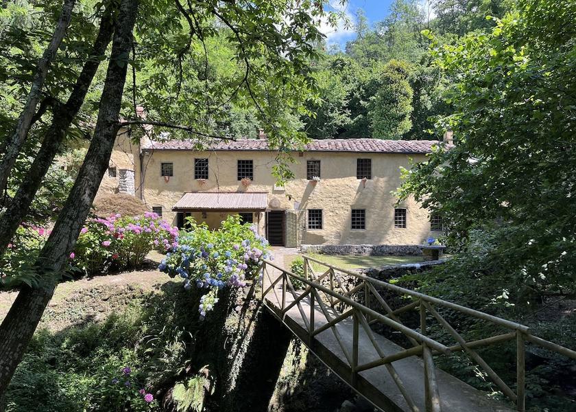 Tuscany Marliana Facade
