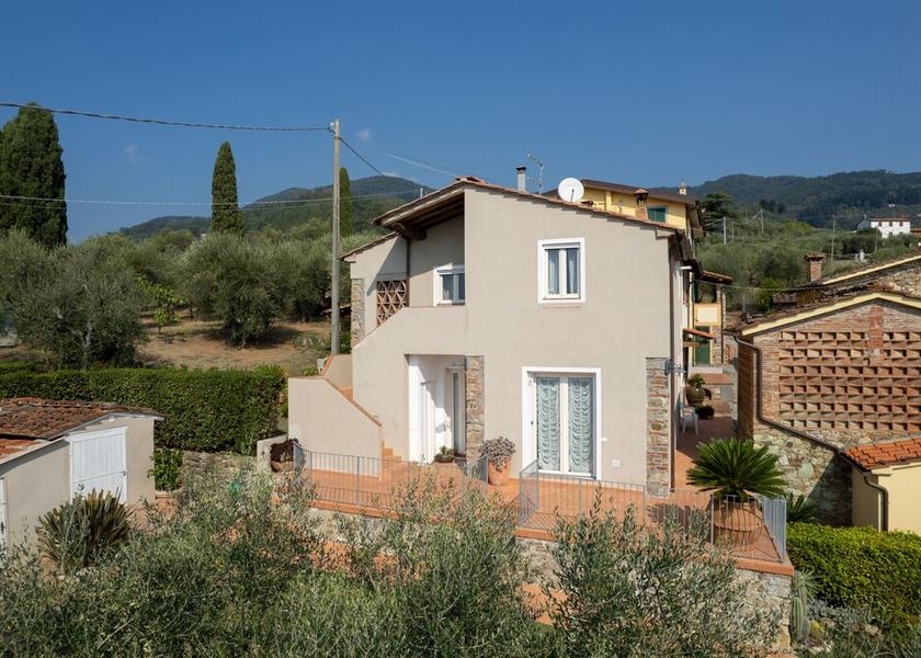 Tuscany Capannori Facade