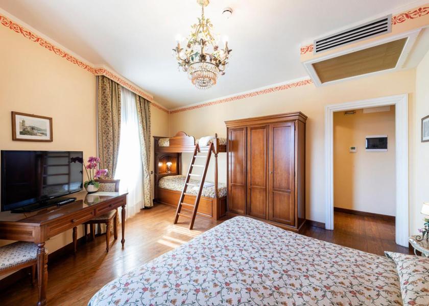 Lombardy Menaggio Triple Room