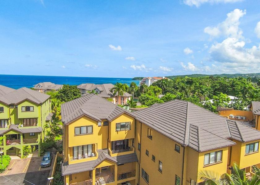 Saint James Ocho Rios Exterior Detail