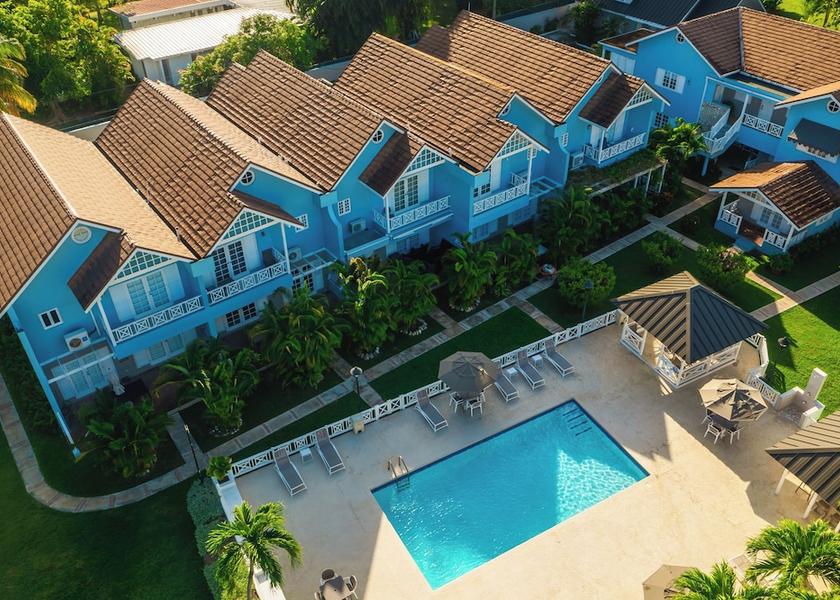 Saint James Ocho Rios Exterior Detail