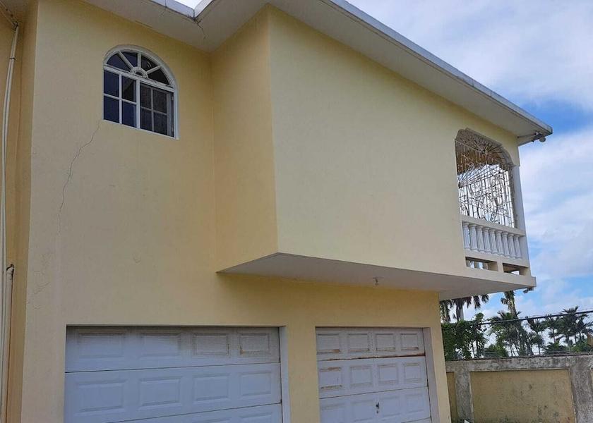 Saint James Montego Bay Exterior Detail