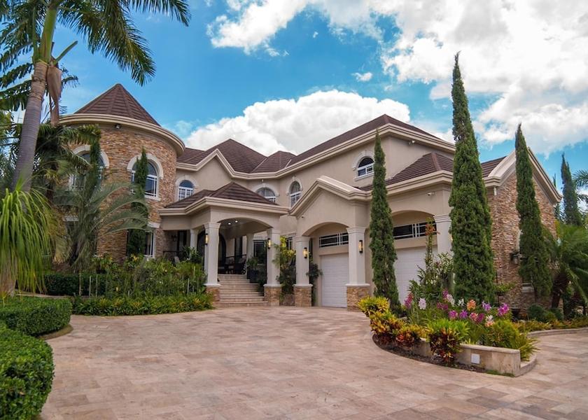 Saint James Montego Bay Room