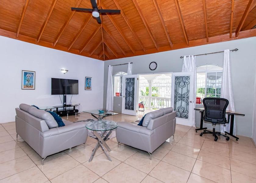 Saint Ann Runaway Bay Room