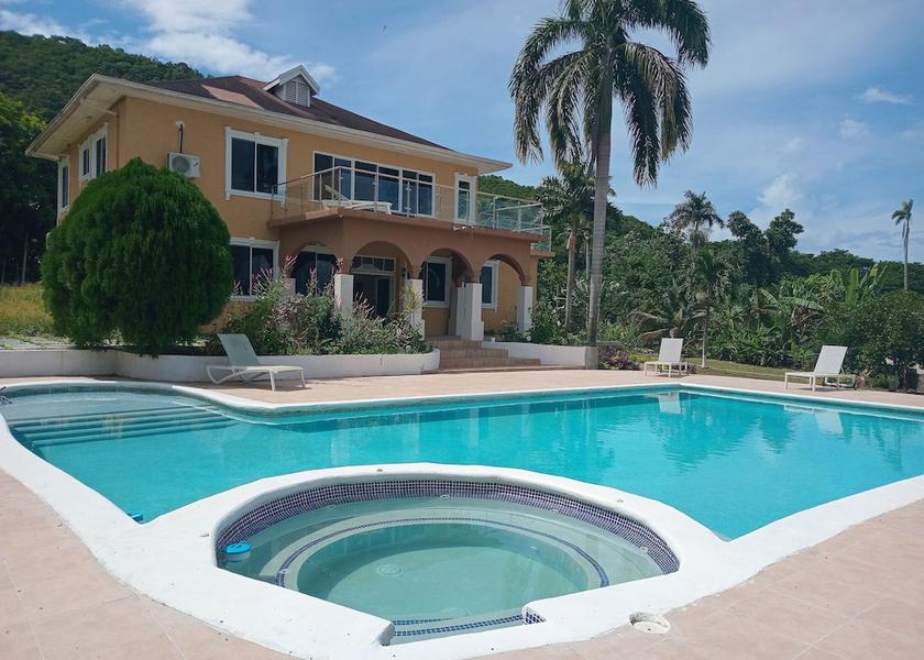 Saint James Montego Bay Facade